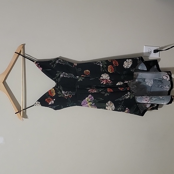 🏷️#25 REVAMPED Floral Romper / Dress  XS in very good condition - Picture 7 of 8